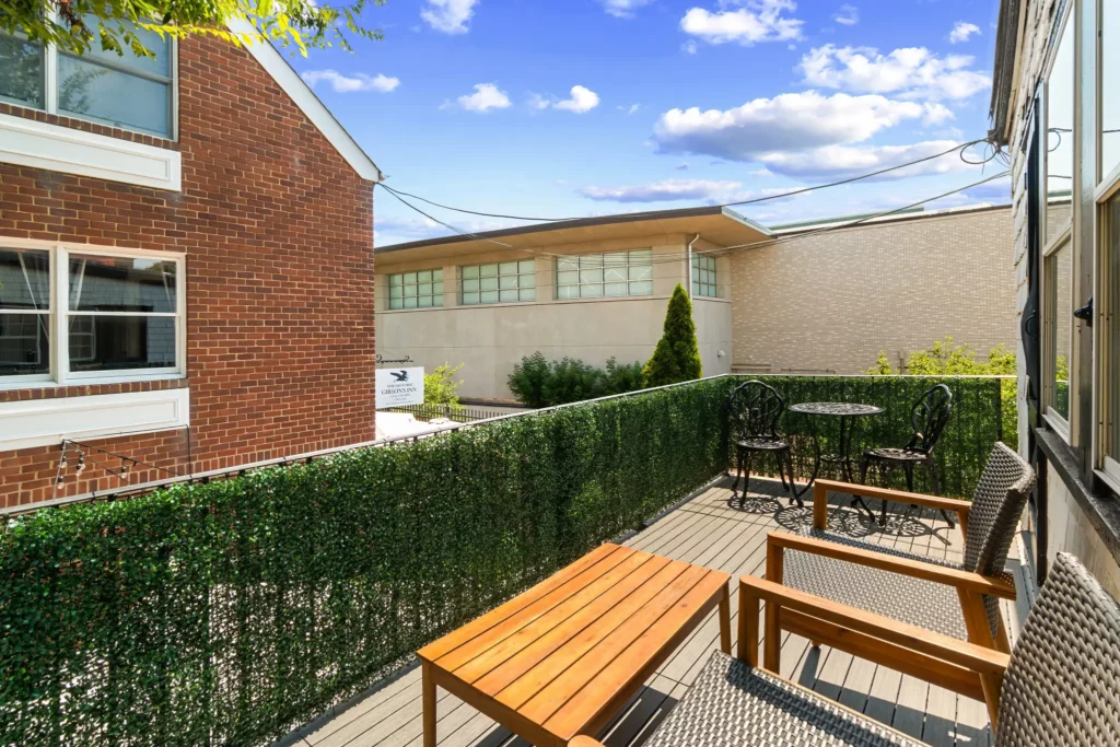 Annapolis Penthouse Suite | Gibson’s Inn at Gate One